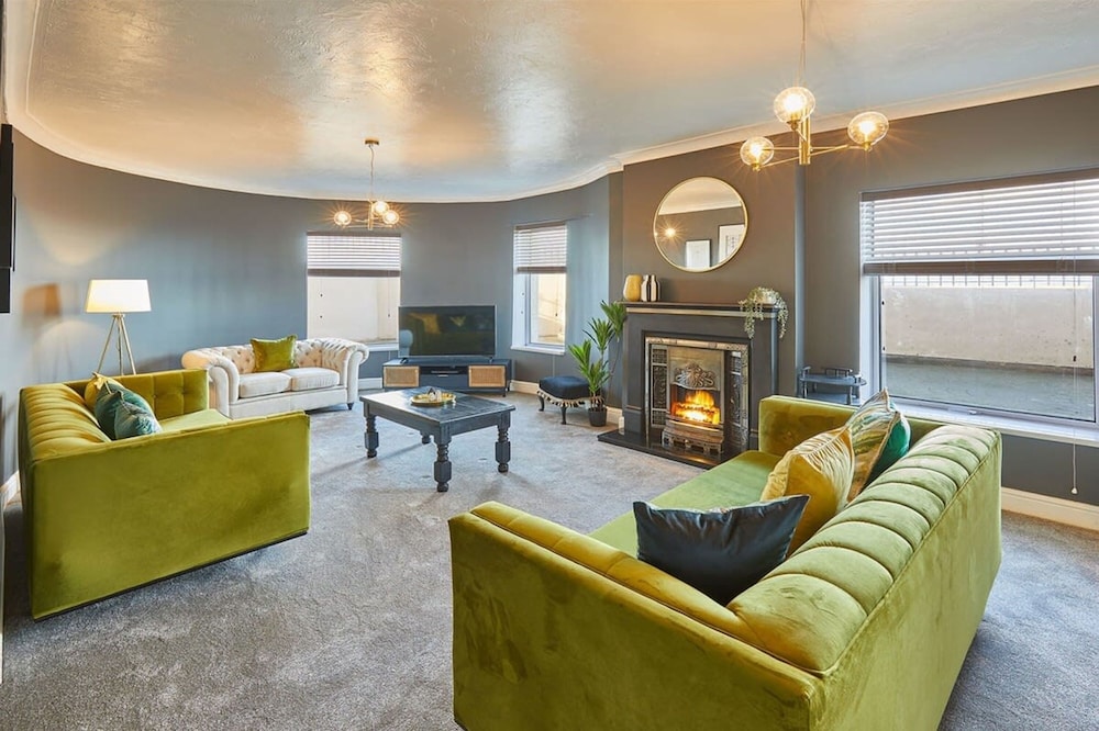 Host & Stay Regency Mansions Apartment — 4-Star Luxury Hotel in Redcar, United Kingdom