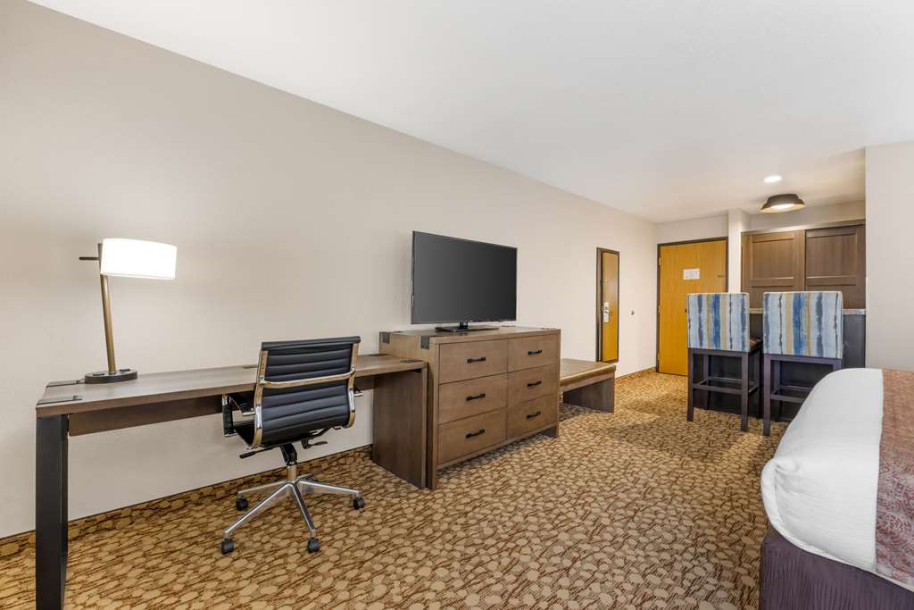 Best Western Plus Mill Creek Inn - photo 22