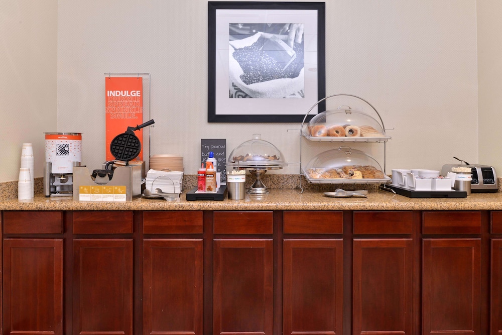 Hampton Inn Grand Island - photo 25