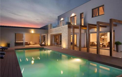 Villa Royal Green — 4-Star Luxury Hotel in Labin, Croatia