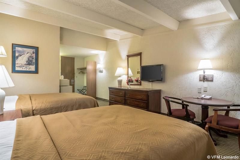 Econo Lodge Inn & Suites Binghamton