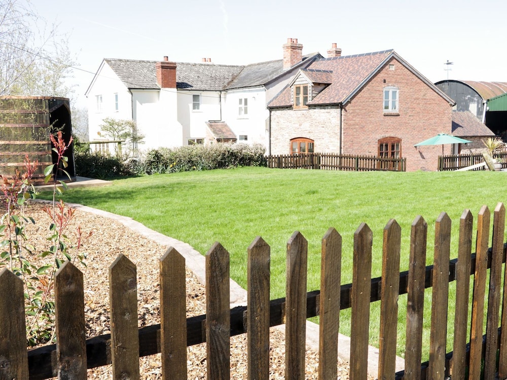 The Cider House — 4-Star Luxury Hotel in Leominster, United Kingdom