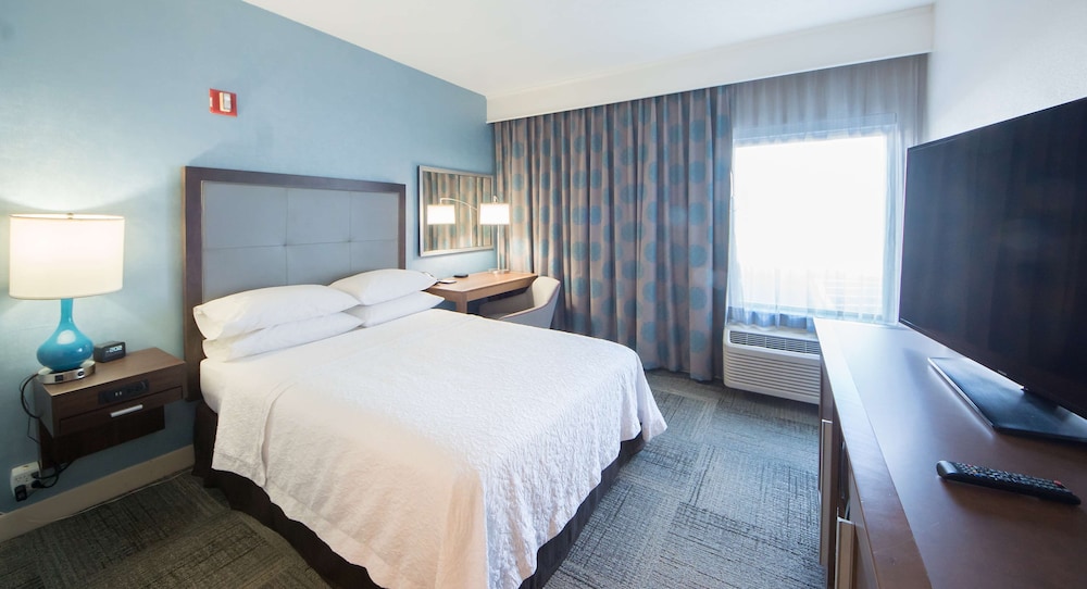 Hampton Inn Lakeland - photo 12