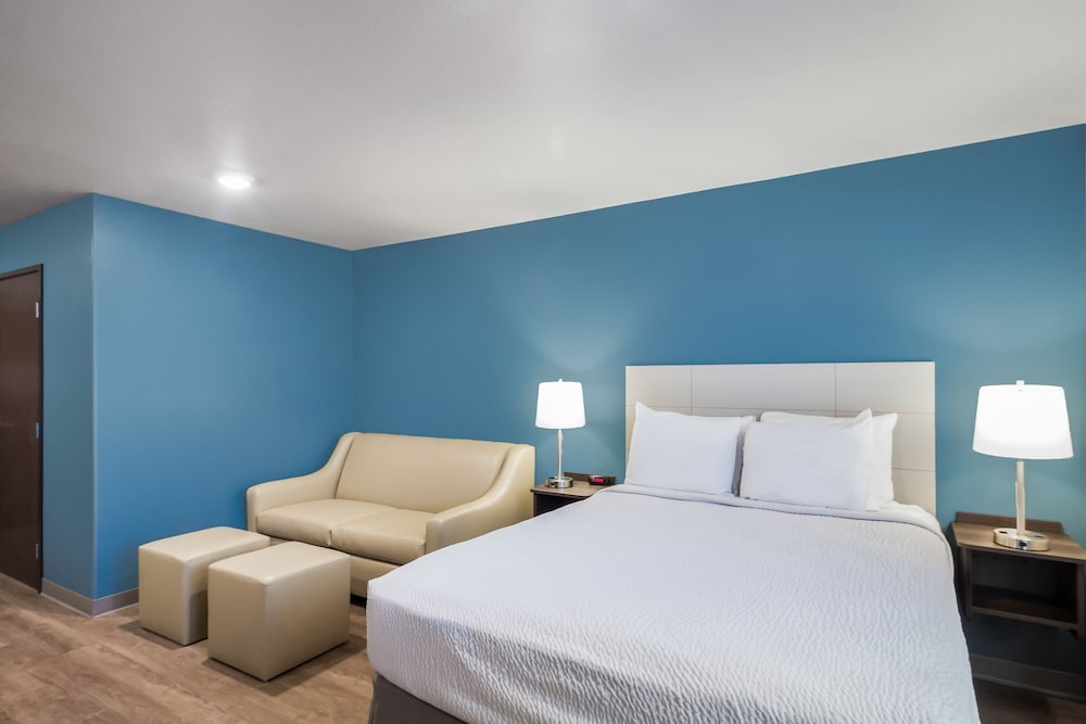 Candlewood Suites Pecos by IHG - photo 4