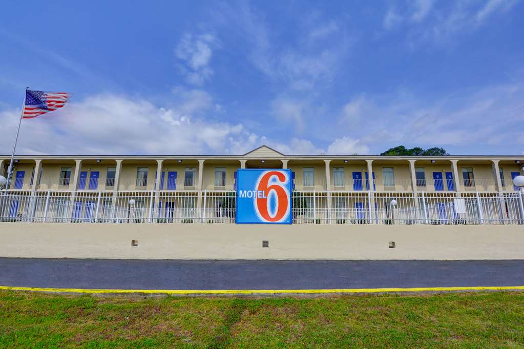 Motel 6 Americus GA - photo 2