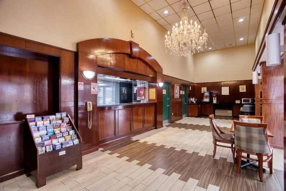 Red Carpet Inn Takoma Park - photo 7