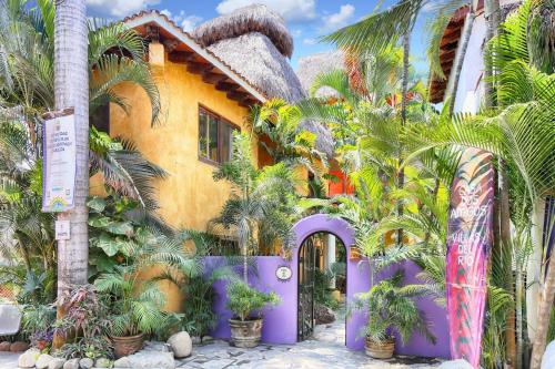 Villas del Rio 2BR2BA with dipping pool 1 block from beach New Listing — 4-Star Luxury Hotel in Sayulita, Mexico