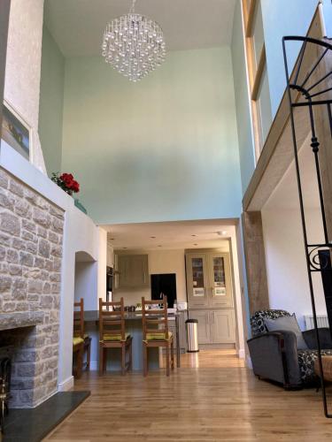 Kitchener Cottage Swanage very close to beach — 4-Star Luxury Hotel in Swanage, United Kingdom