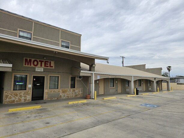 Carrizo Inn - photo 6