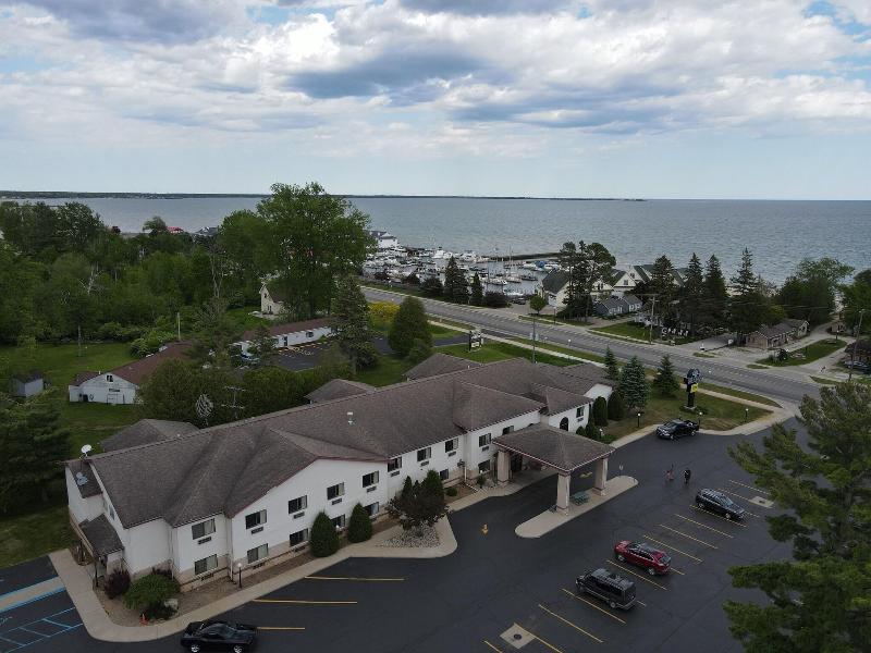 Bay Inn - photo 13
