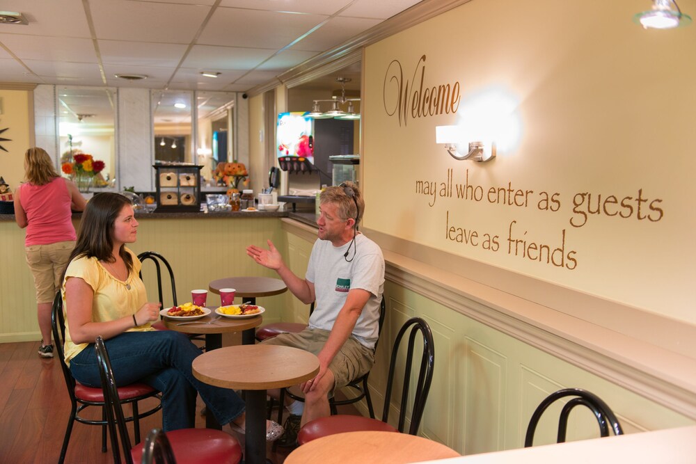 University Inn Academic Suites - photo 19