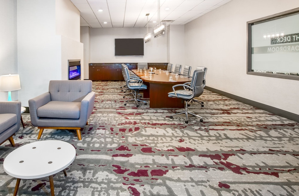 Crowne Plaza Milwaukee Airport by IHG - photo 56