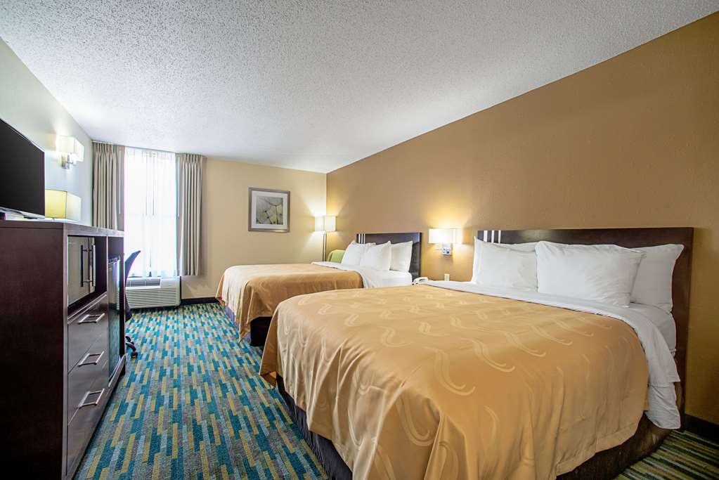 Quality Inn Near Six Flags St. Louis - photo 9