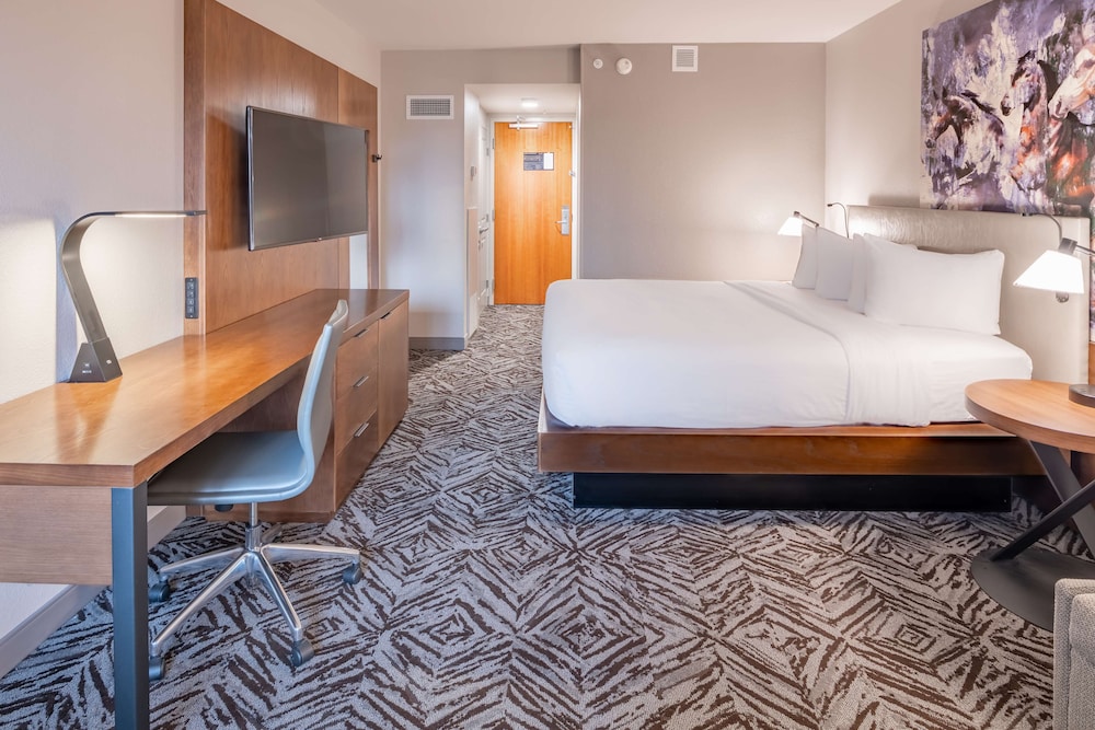 DoubleTree by Hilton Dallas Farmers Branch - photo 11
