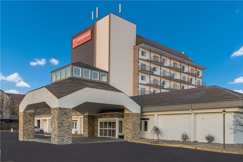 Orangewood Inn & Suites Kansas City Airport in Kansas City, United States
