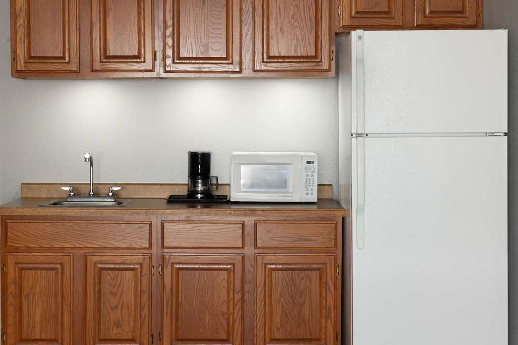 AmericInn by Wyndham Iron Mountain - photo 11