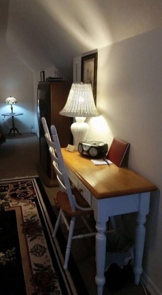 Ring Dove Inn - photo 2