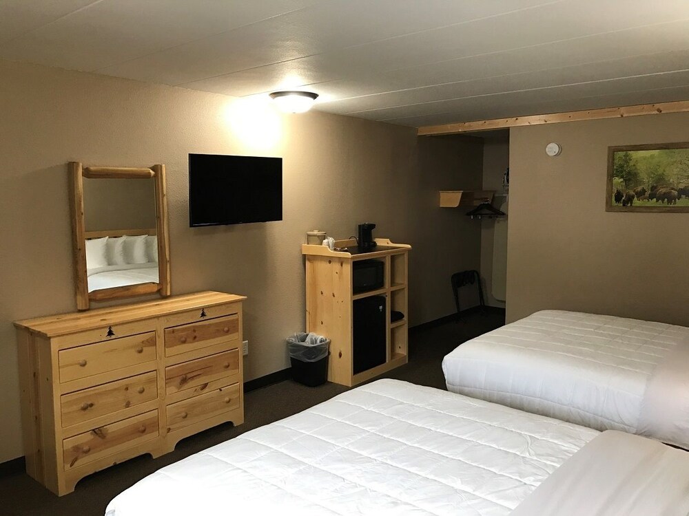 Woodside Dells Hotel & Suites - photo 12