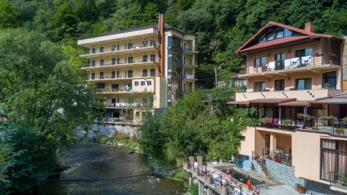 Hotel Holiday Maria in Baile Herculane, Romania