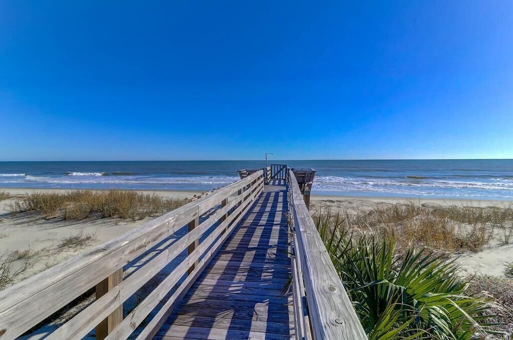 1619 E Ashley Namastay Oceanfront 4 Bedrooms - photo 33