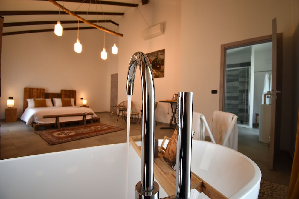 Cascina Tre Botti — hotel in Agliano Terme
