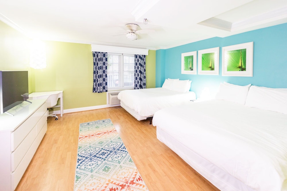 Canalside Inn - photo 16