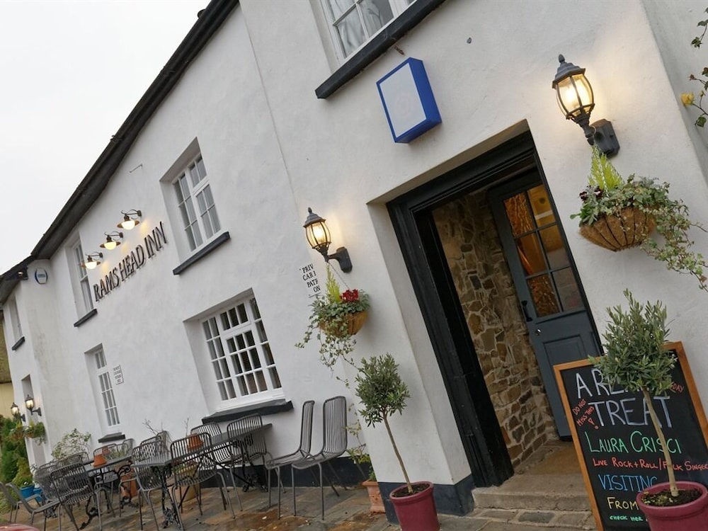 The Rams Head Inn - carbon neutral hotel in Winkleigh