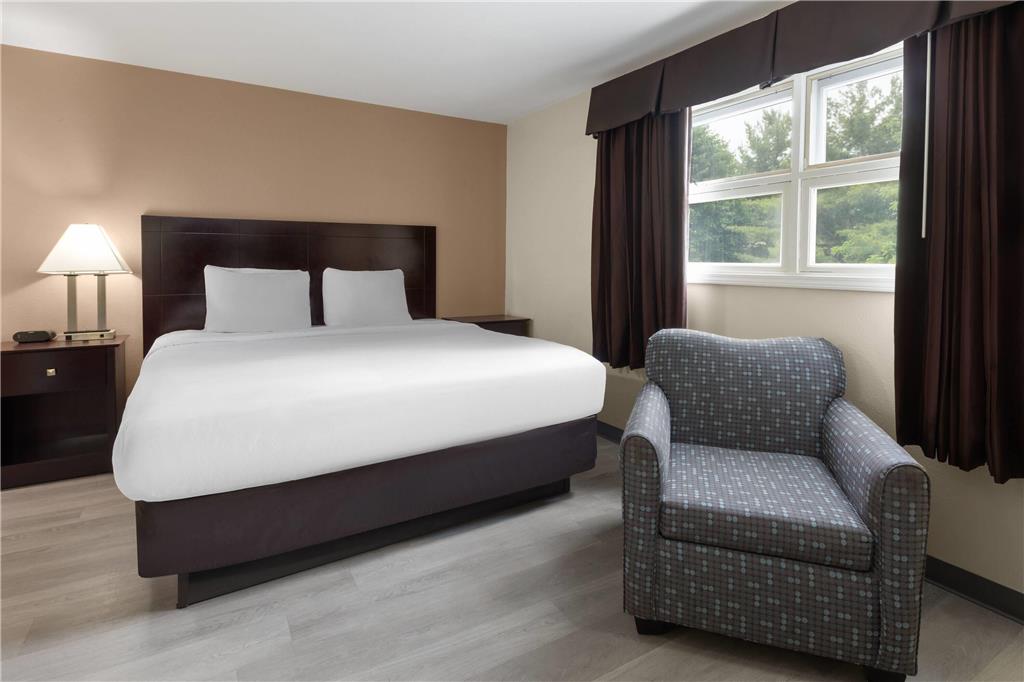 Baymont by Wyndham Iron Mountain - photo 20