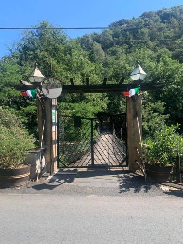 Agricamping Ponteraggio n.1 — hotel in Dolceacqua