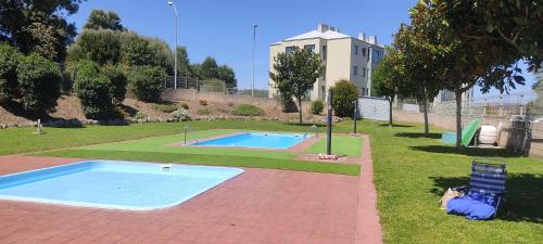 Piso En Rias Bajas Con Piscina Rianxo — hotel in Rianxo
