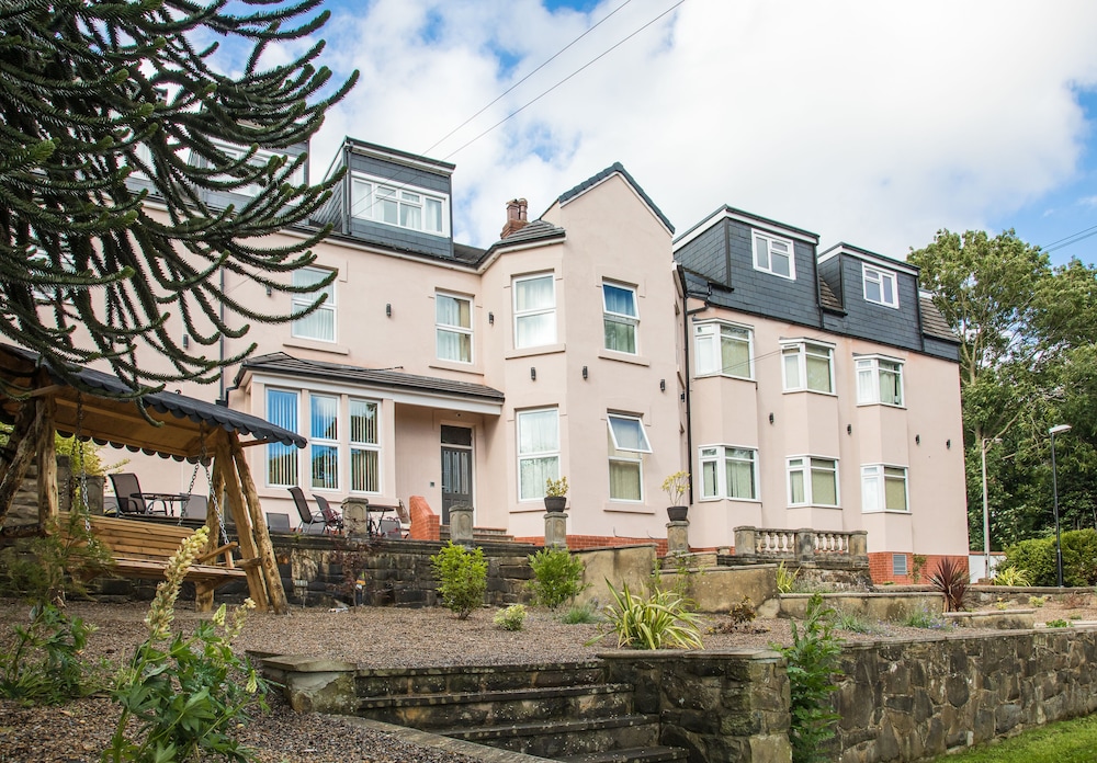 High Bank Hotel in Leeds, United Kingdom