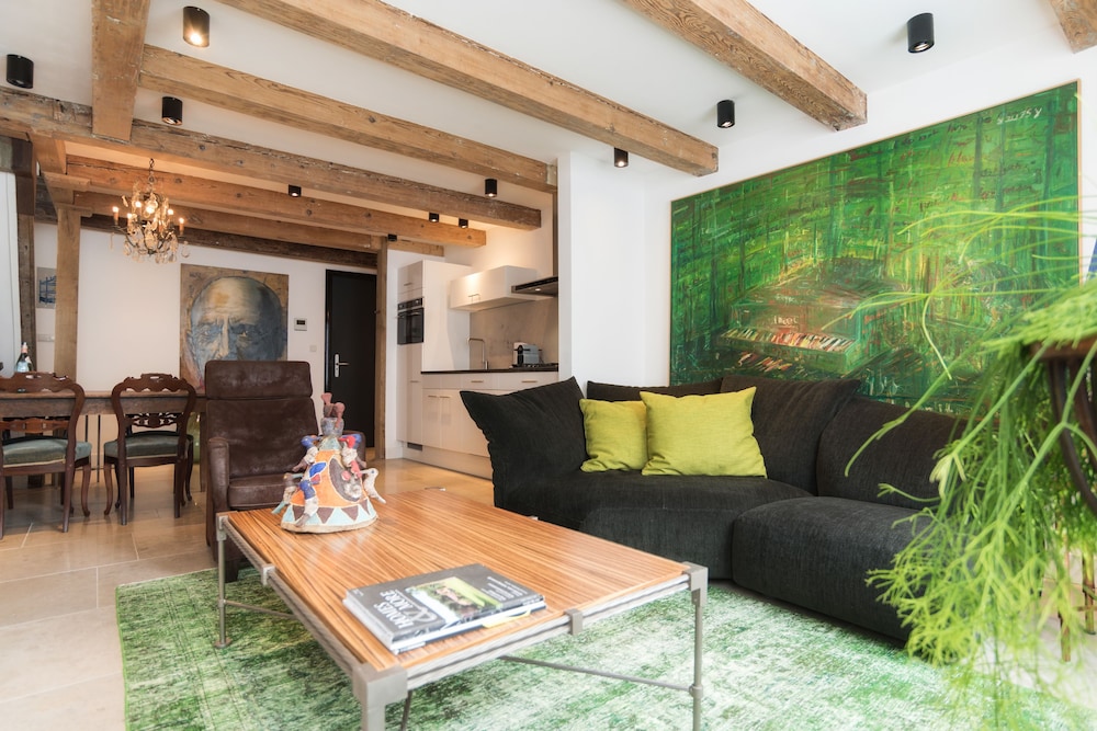 Harbour Suites — 4-Star Luxury Hotel in Amsterdam, Netherlands