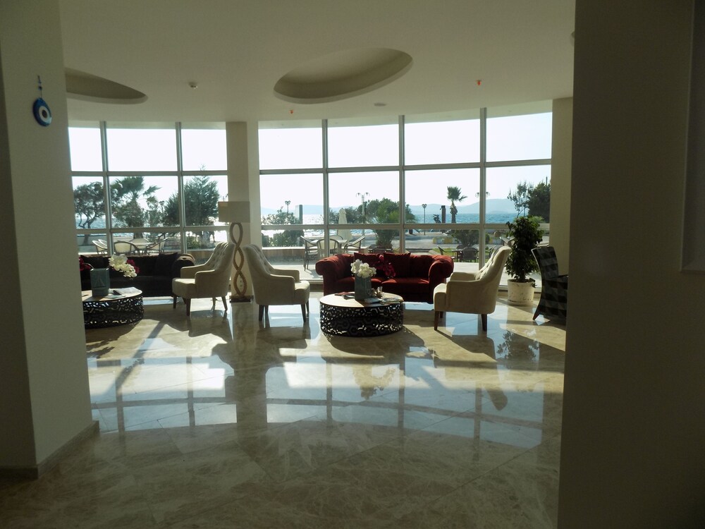 Marina Art Hotel — Kiulukioi — photo 4