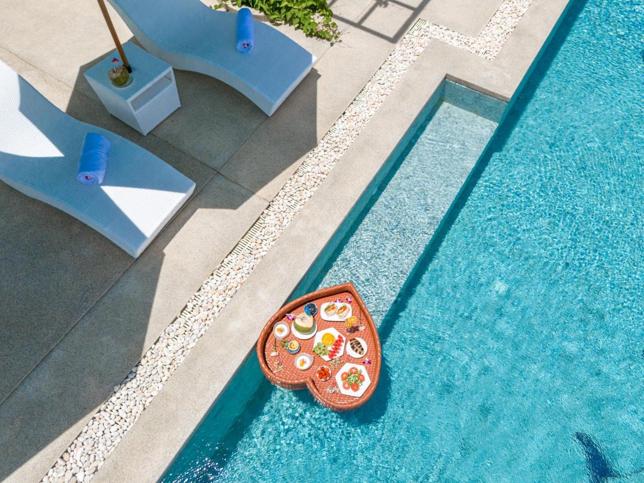Phuket 4 6 Bedroom Seaview Villa Infinity 25mPool In Villa Dining & Butler Gym — 4-Star Luxury Hotel in Thalang, Thailand
