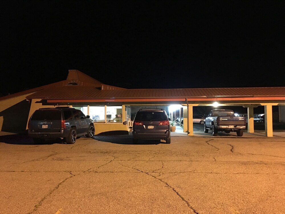 Spanish Peaks Inn — hotel in Walsenburg