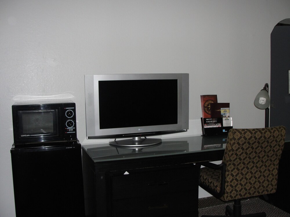 Days Inn Benton - photo 25