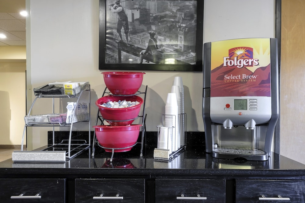 Red Roof Inn Yemassee - photo 32