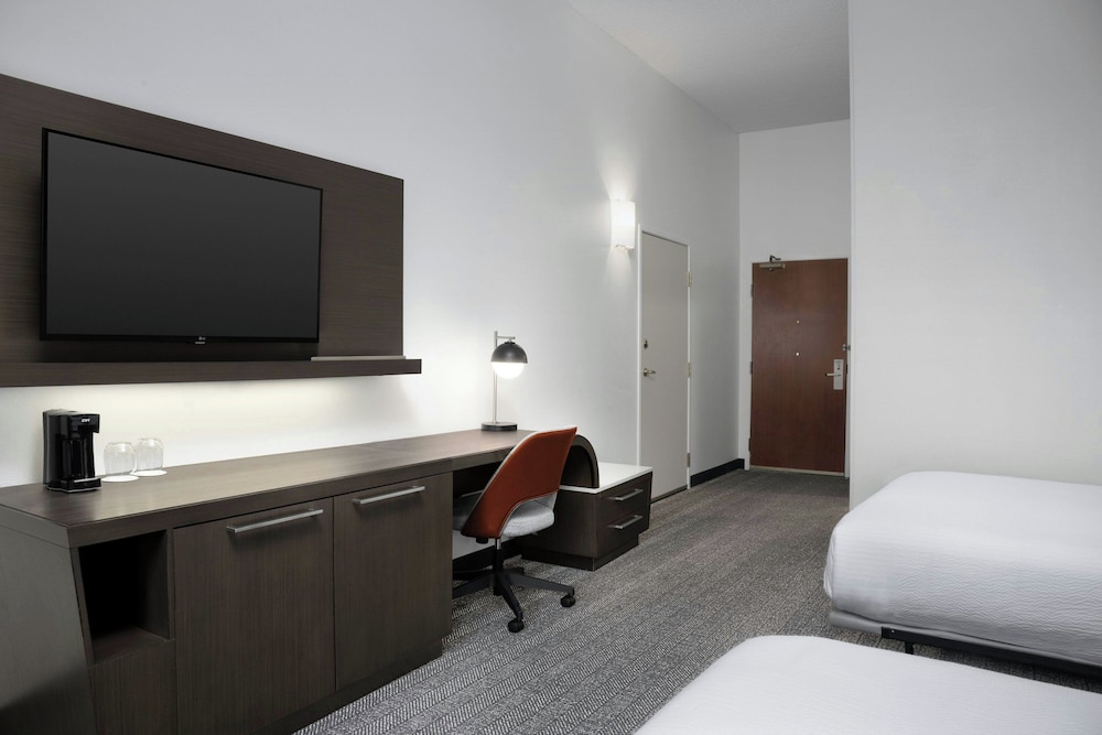Courtyard by Marriott Lakeland - photo 7