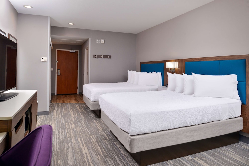 Hampton Inn & Suites Boise Spectrum - photo 7