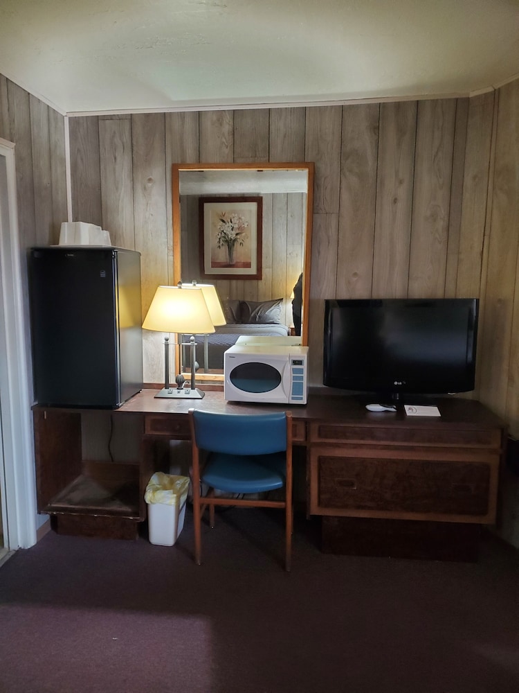 Southwest Motel - photo 15