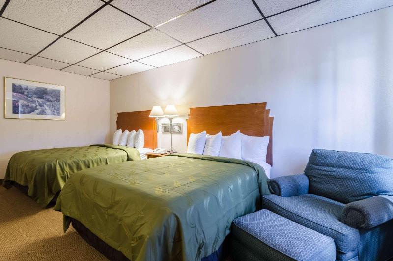 Quality Inn & Suites Salina West - photo 6