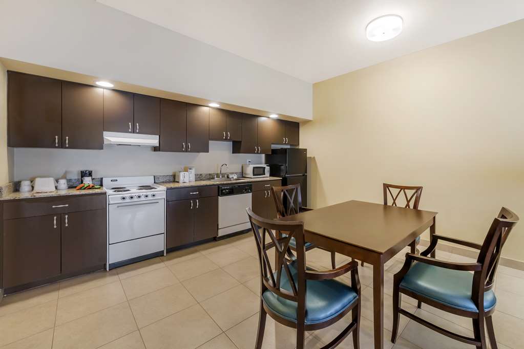 Best Western Naples Plaza Hotel - photo 17