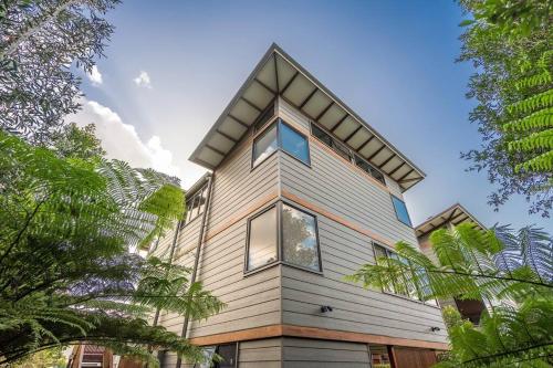 Canopy II Beach House in the heart of Byron Bay — 4-Star Luxury Hotel in Byron Bay, Australia