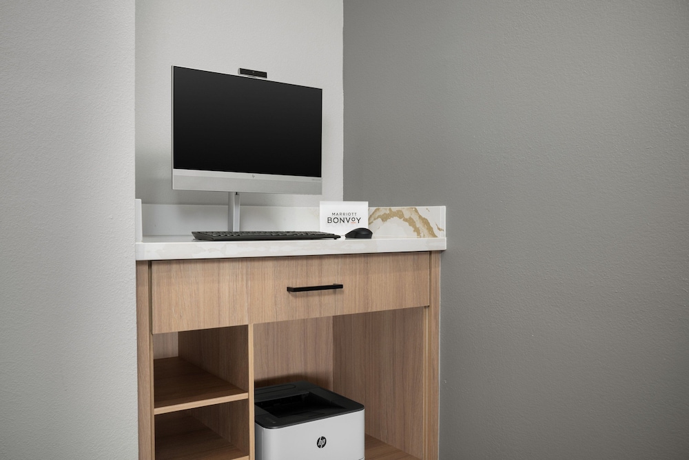 TownePlace Suites by Marriott Birmingham South - photo 28