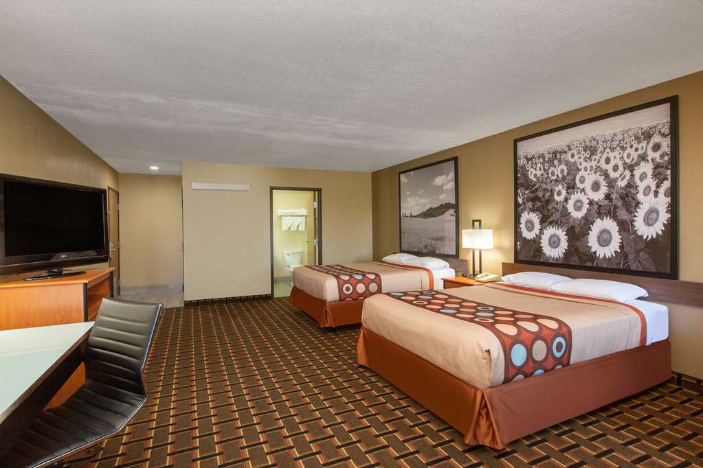 Super 8 by Wyndham Ottawa - photo 17