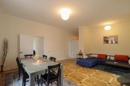 3BR Central and Spacious Apt Vera by Wehost