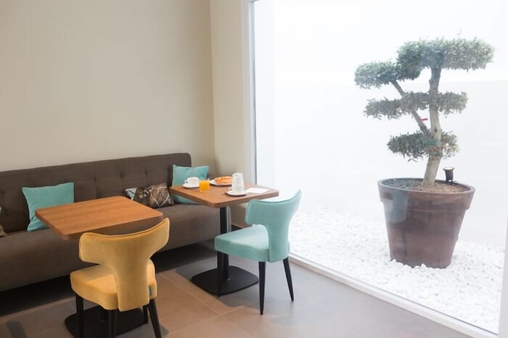 Urban A Hotel — Tres Cantos — photo 3