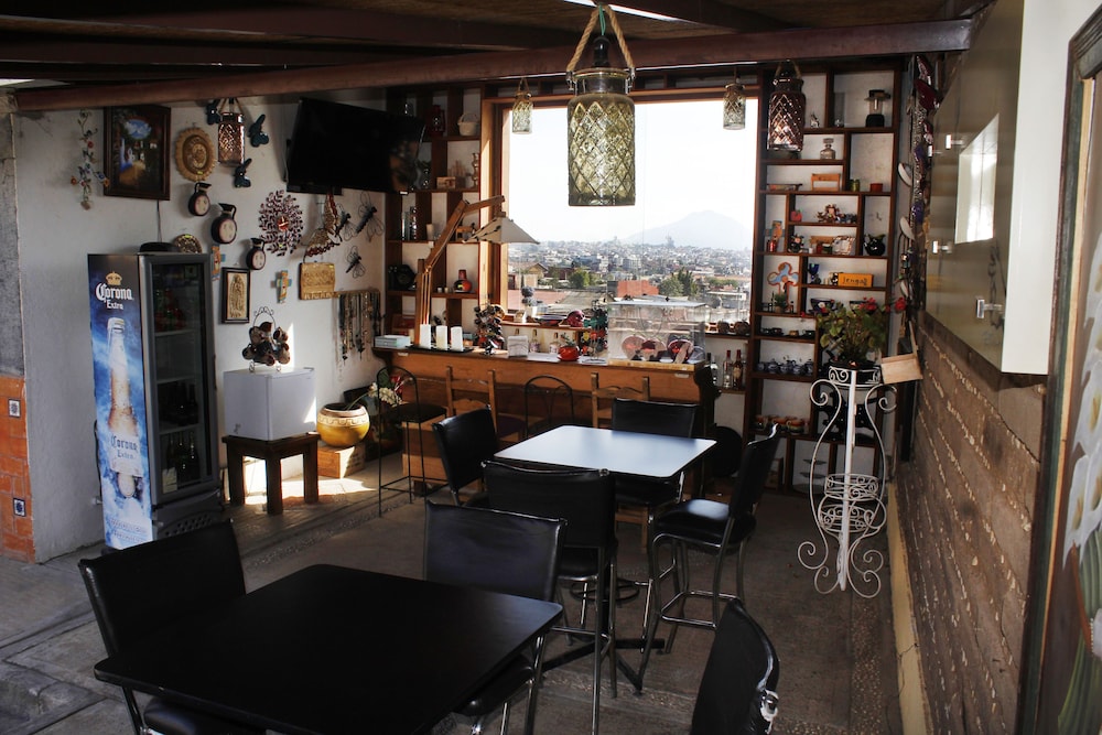 Hotel Bar