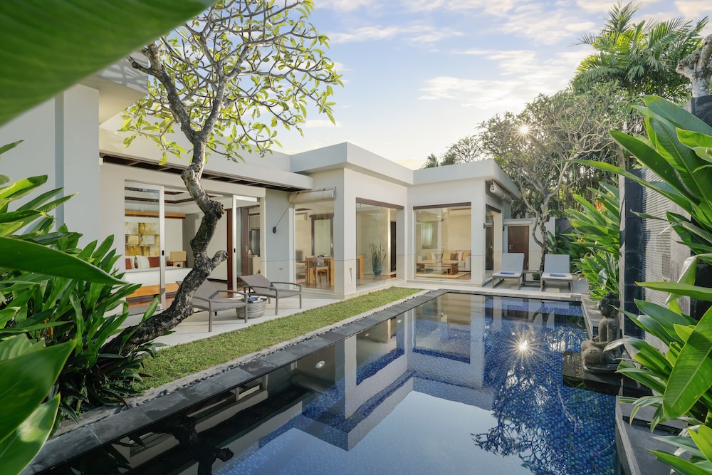 Jimbaran Bay Villas by Nakula — 4-Star Luxury Hotel in Jimbaran, Indonesia