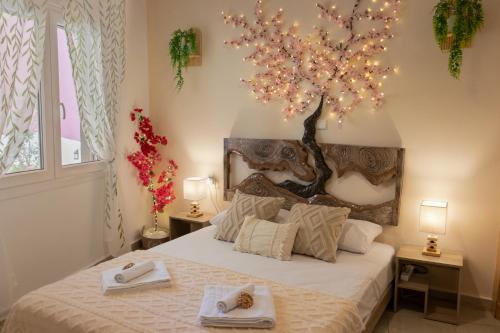 Tree Haven Near Kourenti Beach with 100mbps Wi Fi in Chalkida, Greece